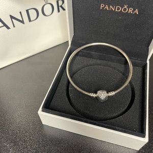 Pandora Sterling Silver Bracelet size 7 (small-medium) Valentine gift